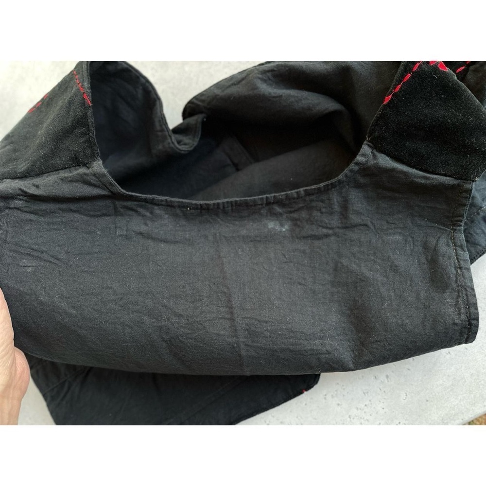 Vintage Victoria Jones Petites Black Velvet Embroidered Christmas Holiday Vest - Picture 7 of 7